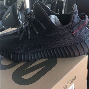 Yeezy Boost 350 V2